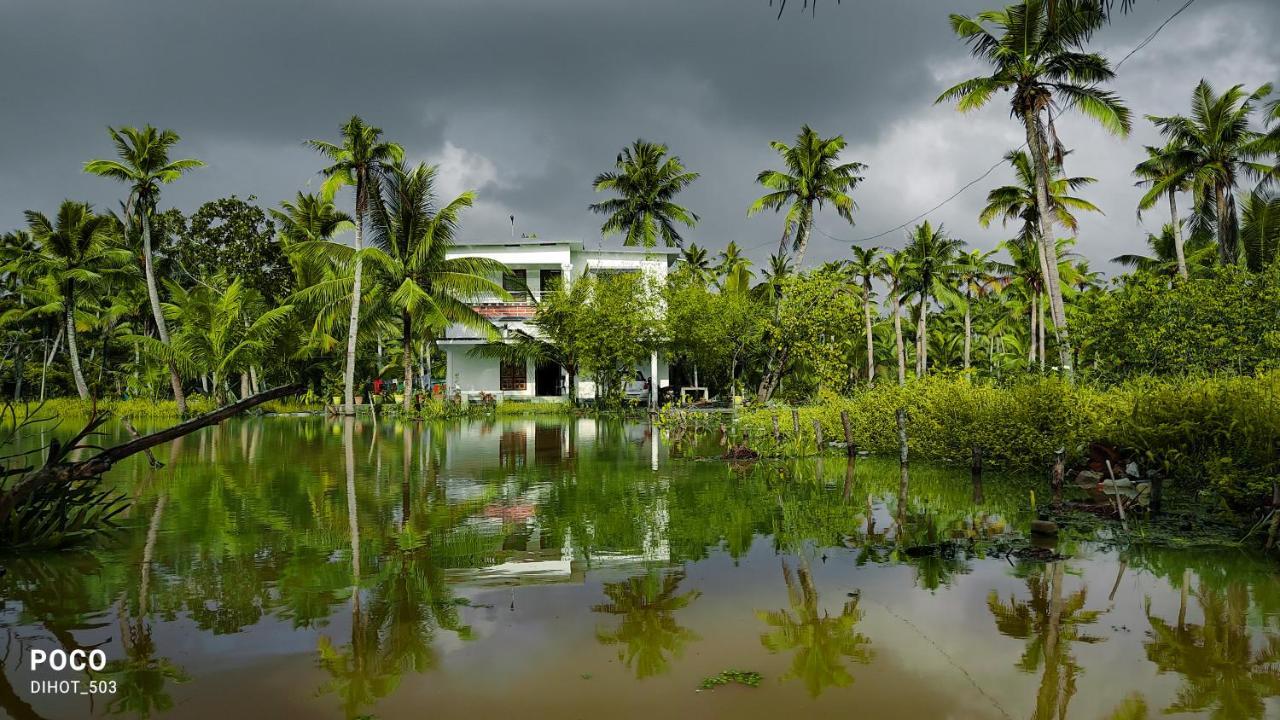 Aqua Green Home Stay Munroe Island 外观 照片